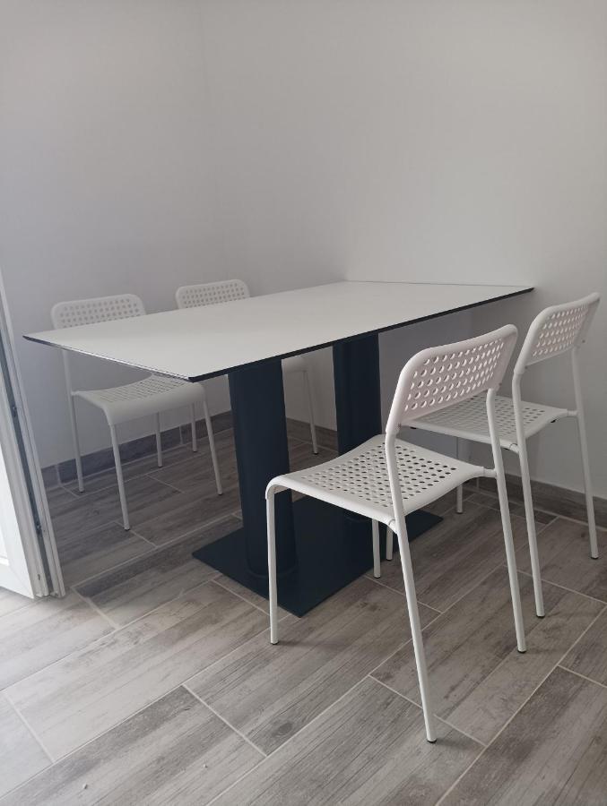 Val Apartmani, Stara Novalja Exterior foto