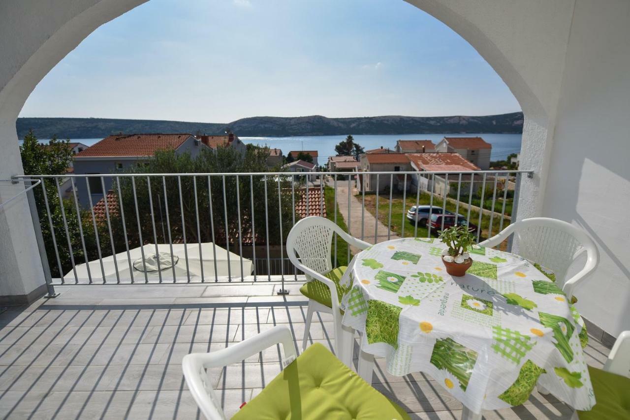 Val Apartmani, Stara Novalja Exterior foto