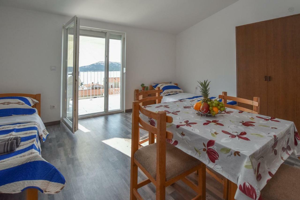 Val Apartmani, Stara Novalja Exterior foto