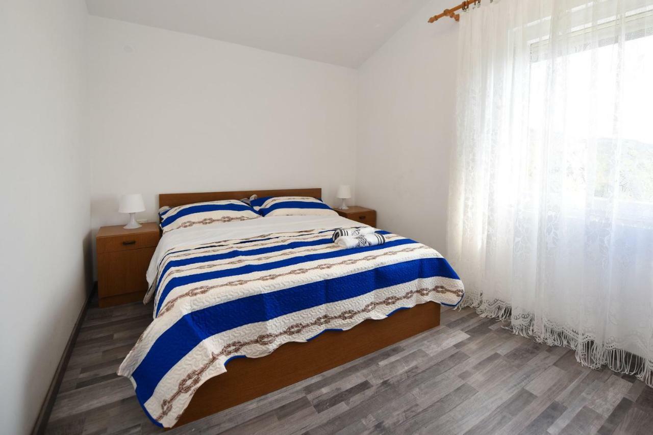 Val Apartmani, Stara Novalja Exterior foto